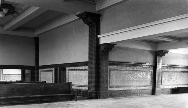 depot waiting room 1918a.jpg
